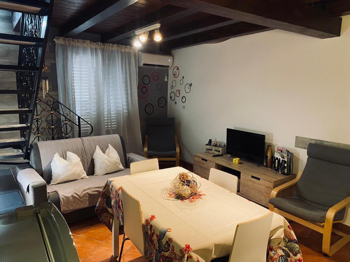 Palazzo Rea Apartment Palermo Bagian luar foto