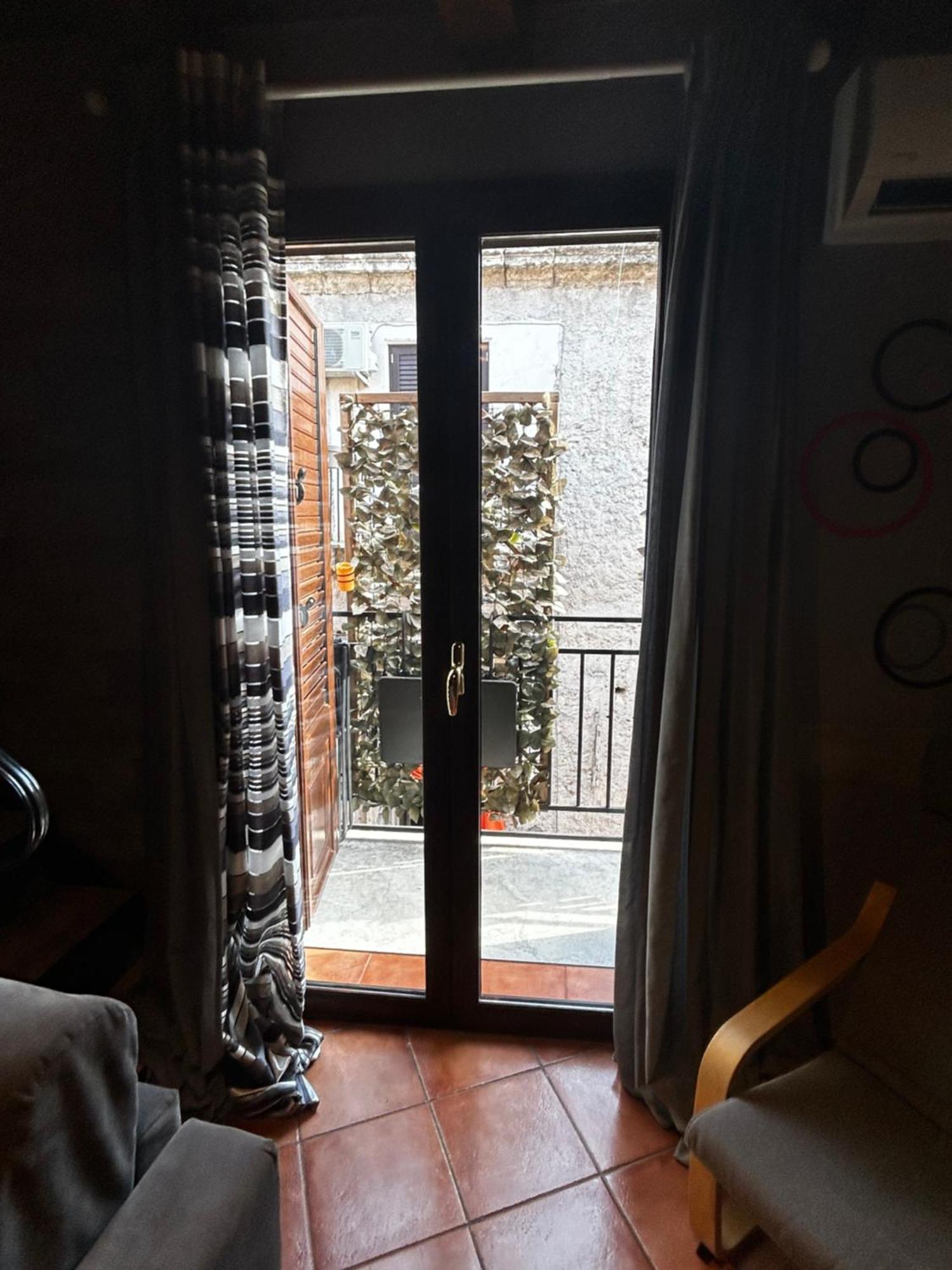 Palazzo Rea Apartment Palermo Bagian luar foto