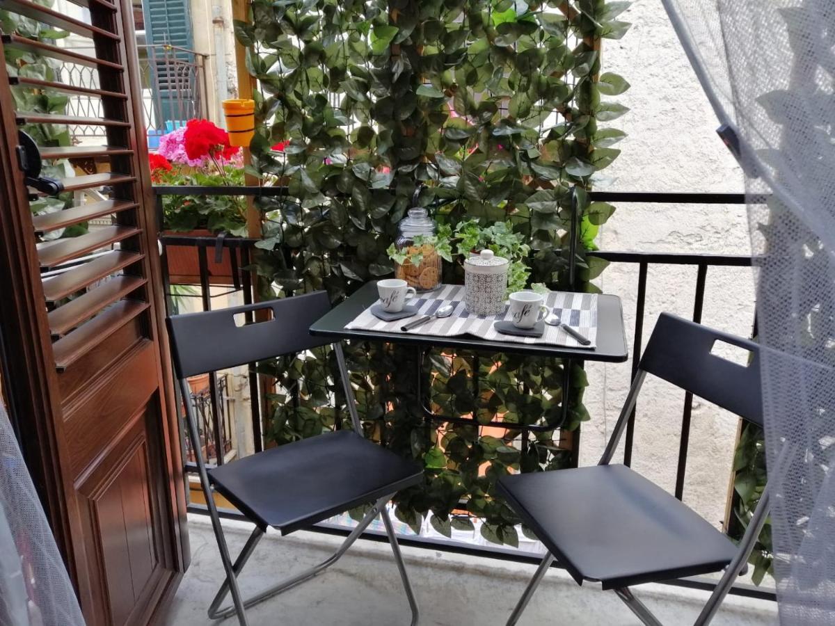 Palazzo Rea Apartment Palermo Bagian luar foto